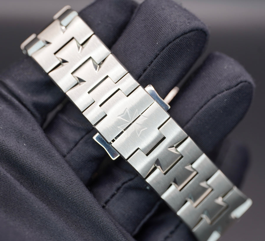 Vacheron Constantin Overseas Dual Time White Dial 47450/B01A-9226