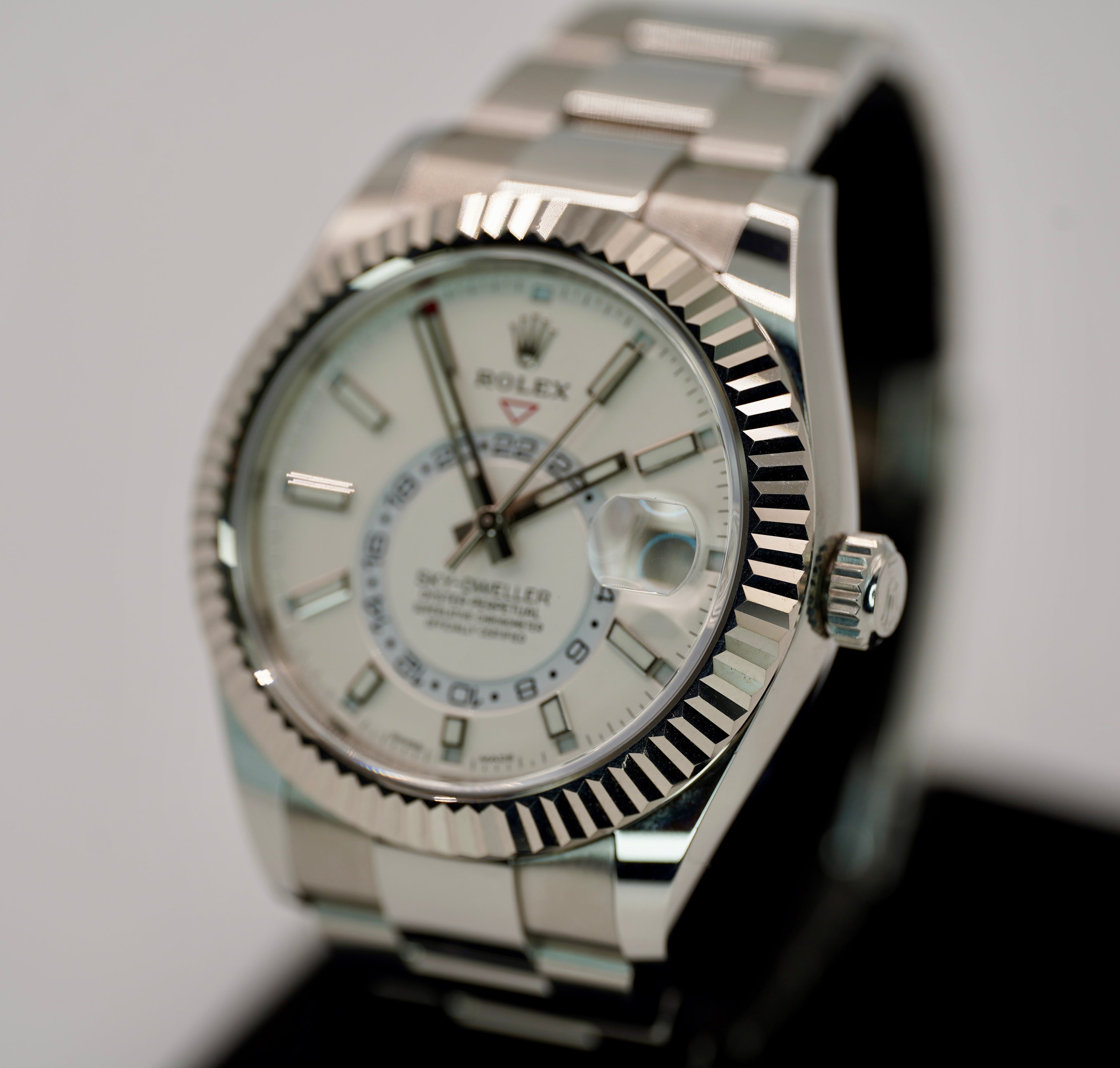 Rolex SkyDweller White Dial on Oyster 326934