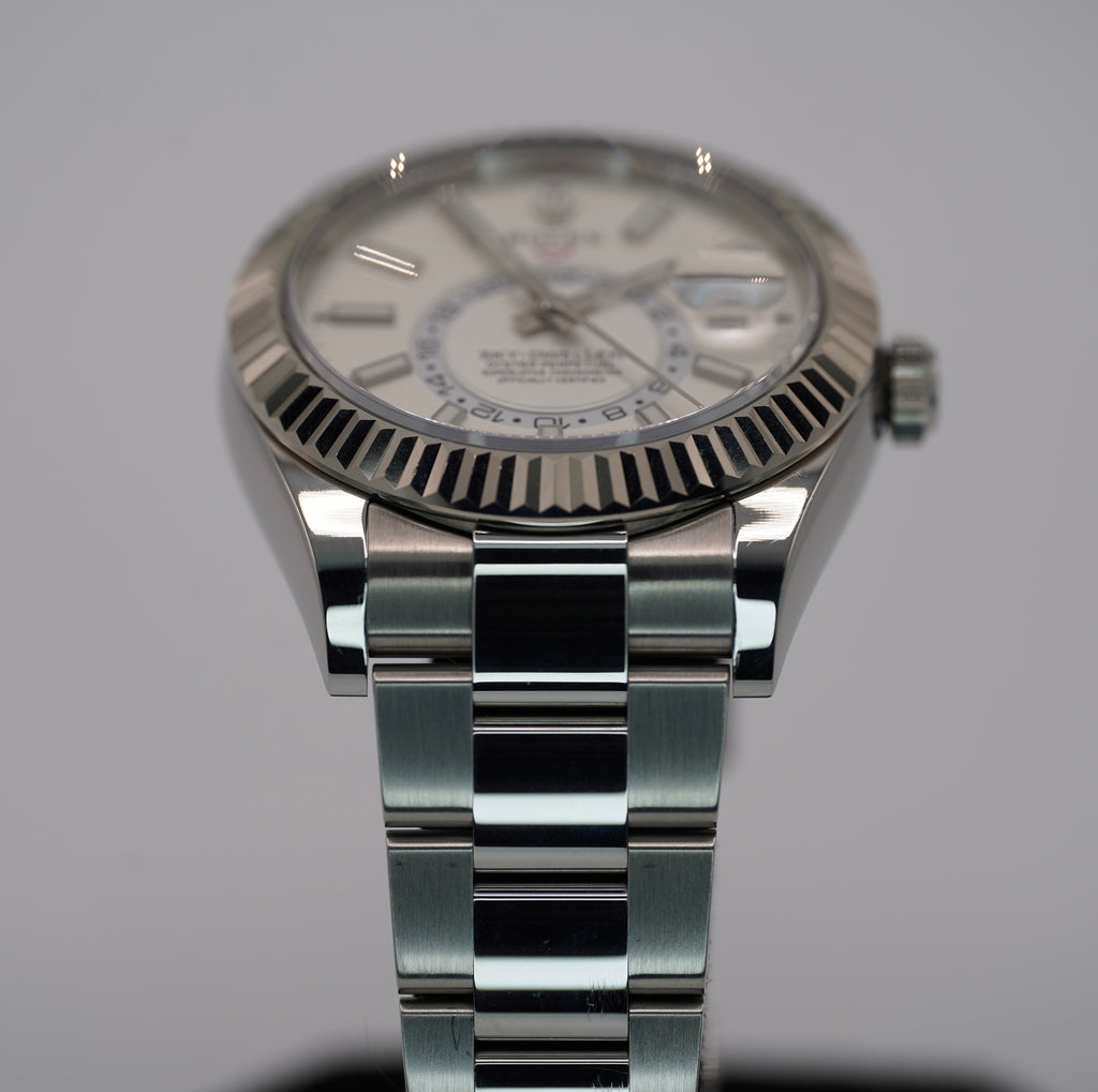 Rolex SkyDweller White Dial on Oyster 326934