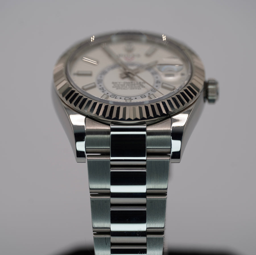 Rolex SkyDweller White Dial on Oyster 326934