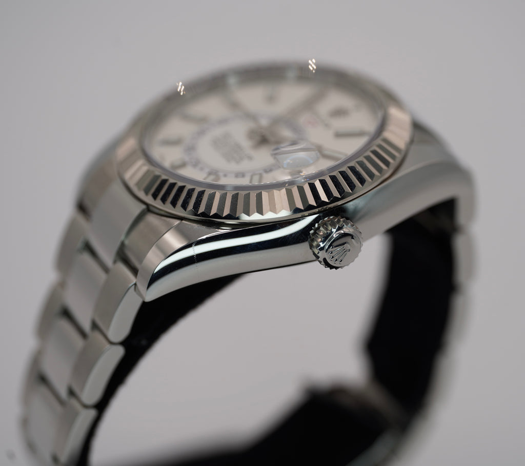 Rolex SkyDweller White Dial on Oyster 326934