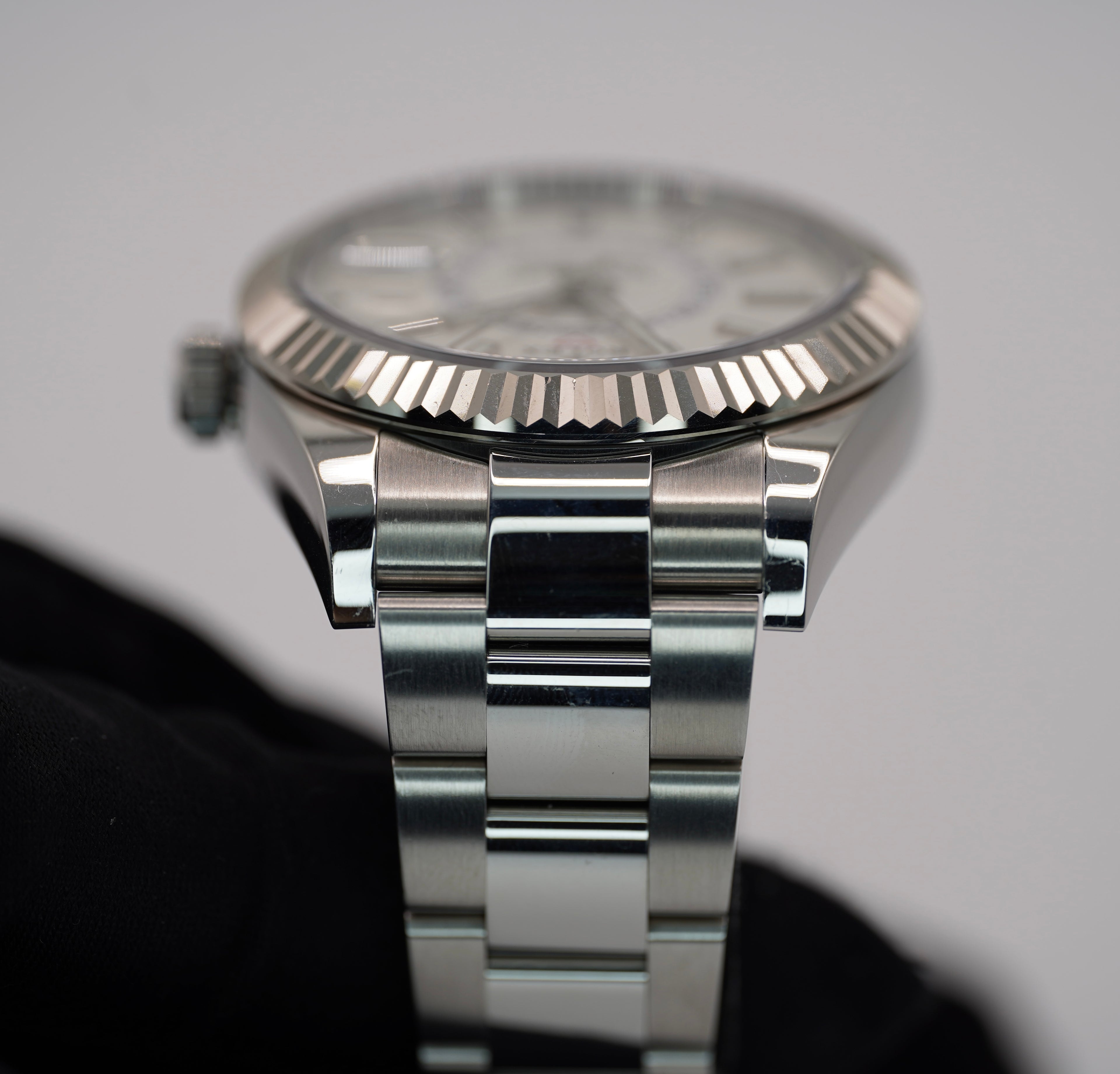 Rolex SkyDweller White Dial on Oyster 326934