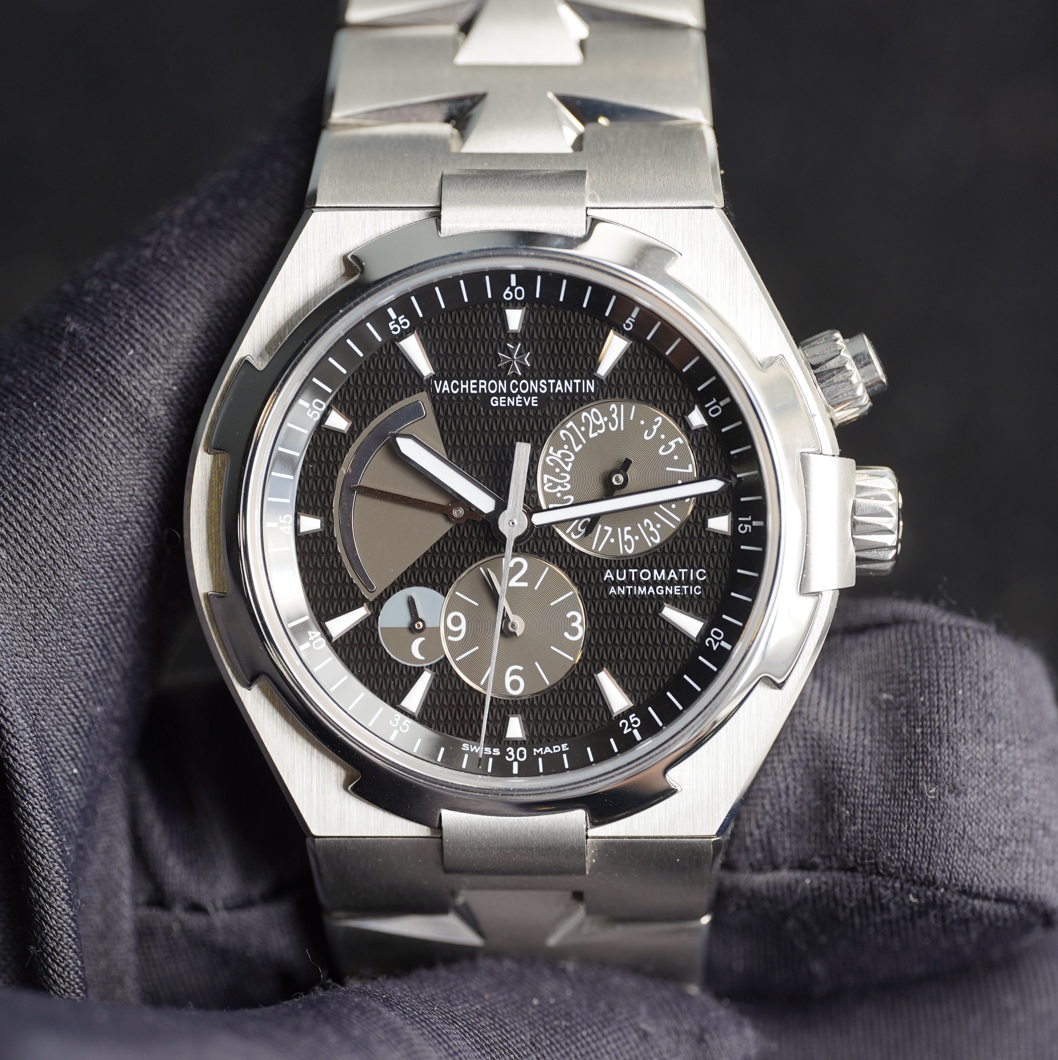Vacheron Constantin Overseas Black Dial on 47450/B01A-9227