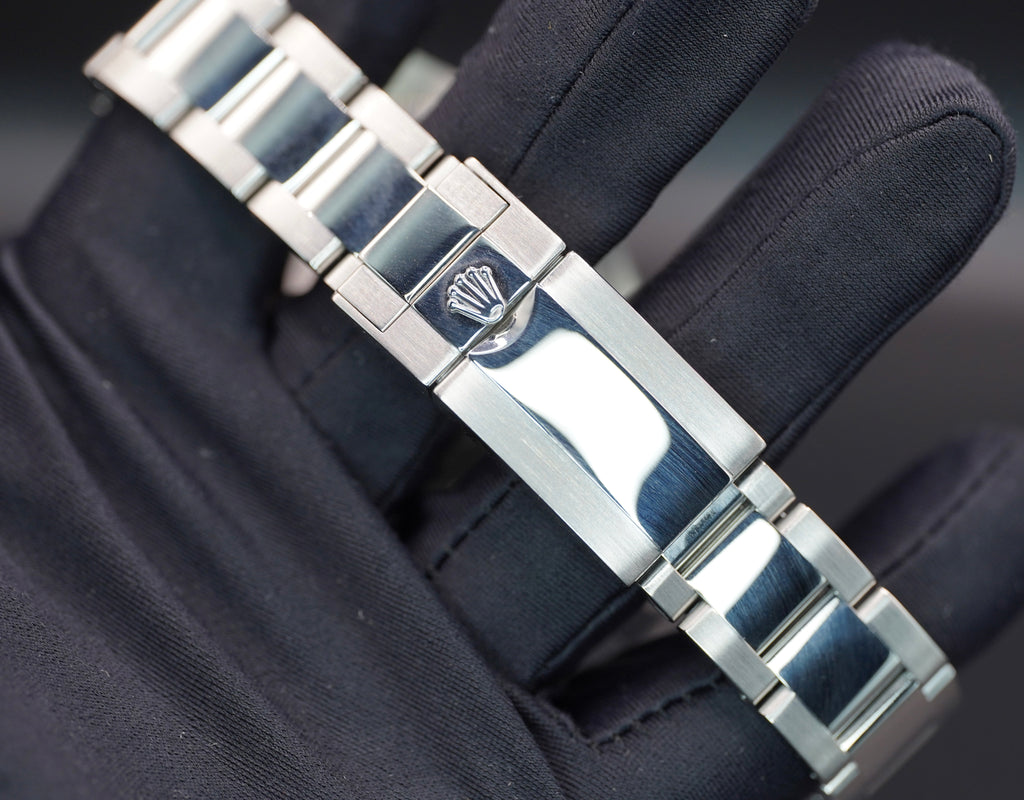 Rolex GMT-Master II 'Batman' Black Dial on Oyster 116710BLNR