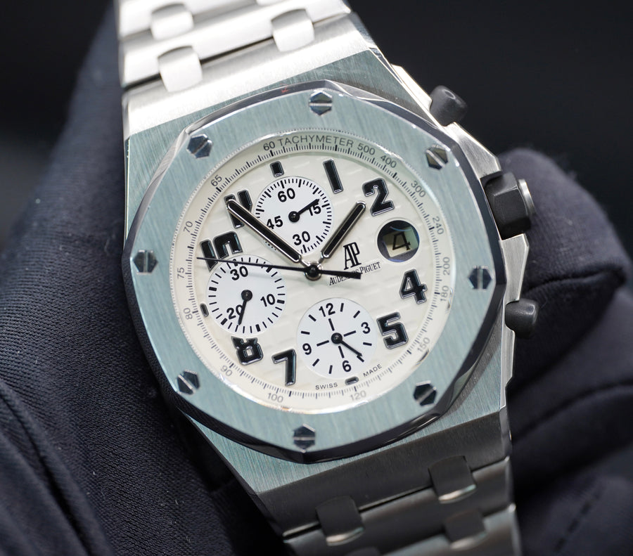 Audemars Piguet Offshore Selfwinding Chronograph White Dial on Stainless Steel 26020ST.OO.D091CR.01 Papers 2009