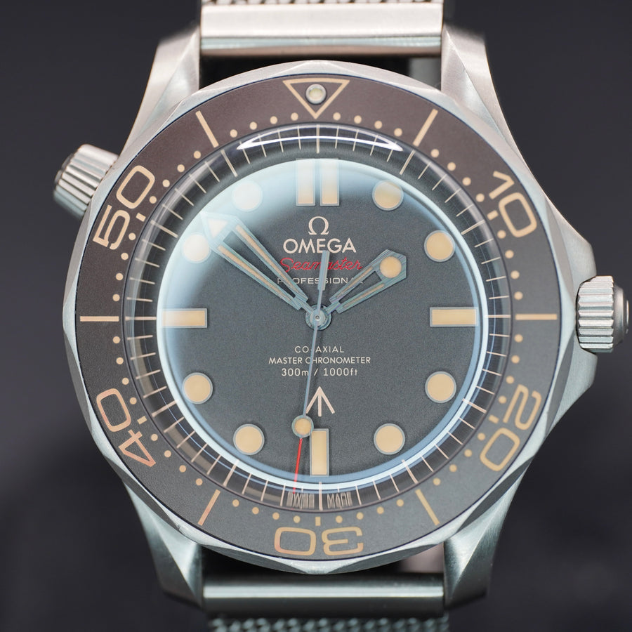 Omega Seamaster Diver 300M Omega Co-Axial Master Chronometer 007 Edition Brown Dial on Bracelet 210.90.42.20.01.001 Card 2021