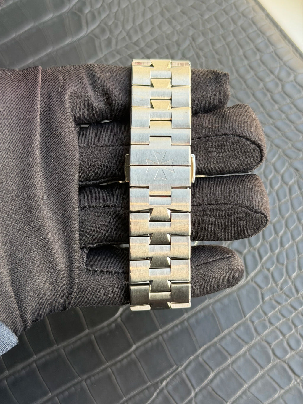 Vacheron Constantin Overseas Silver Dial on Steel 5500V/110A-B075 Card 2018