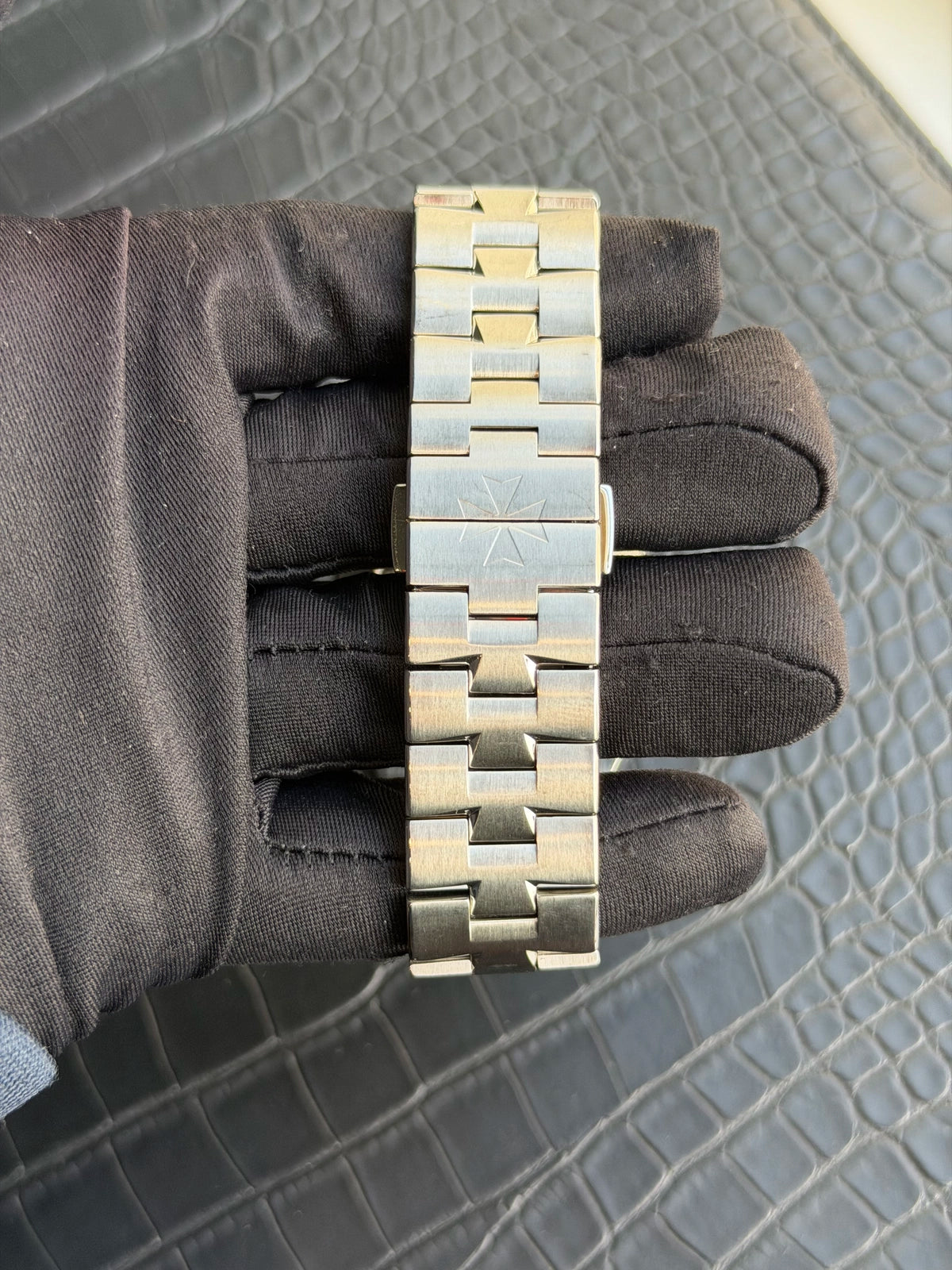 Vacheron Constantin Overseas Silver Dial on Steel 5500V/110A-B075 Card 2018