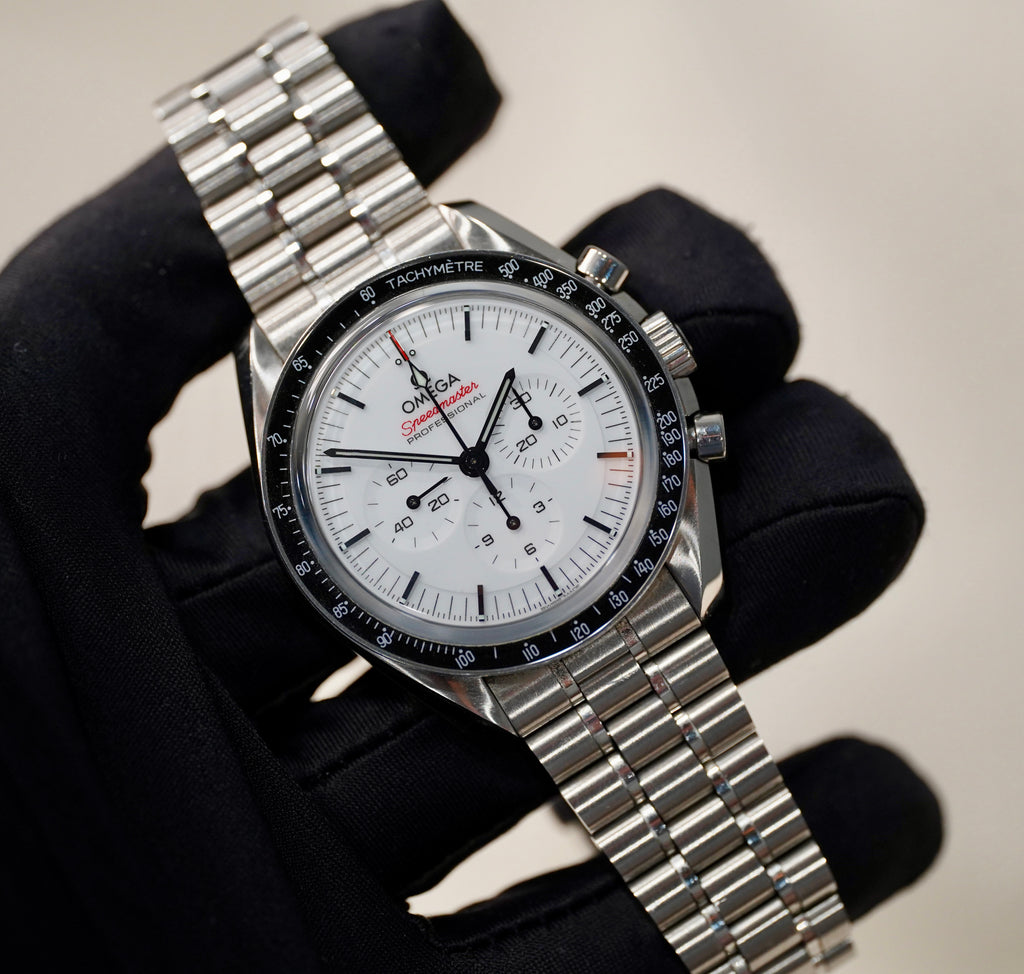 Omega Speedmaster Moonwatch Professional White Dial on Bracelet 310.30.42.50.04.001