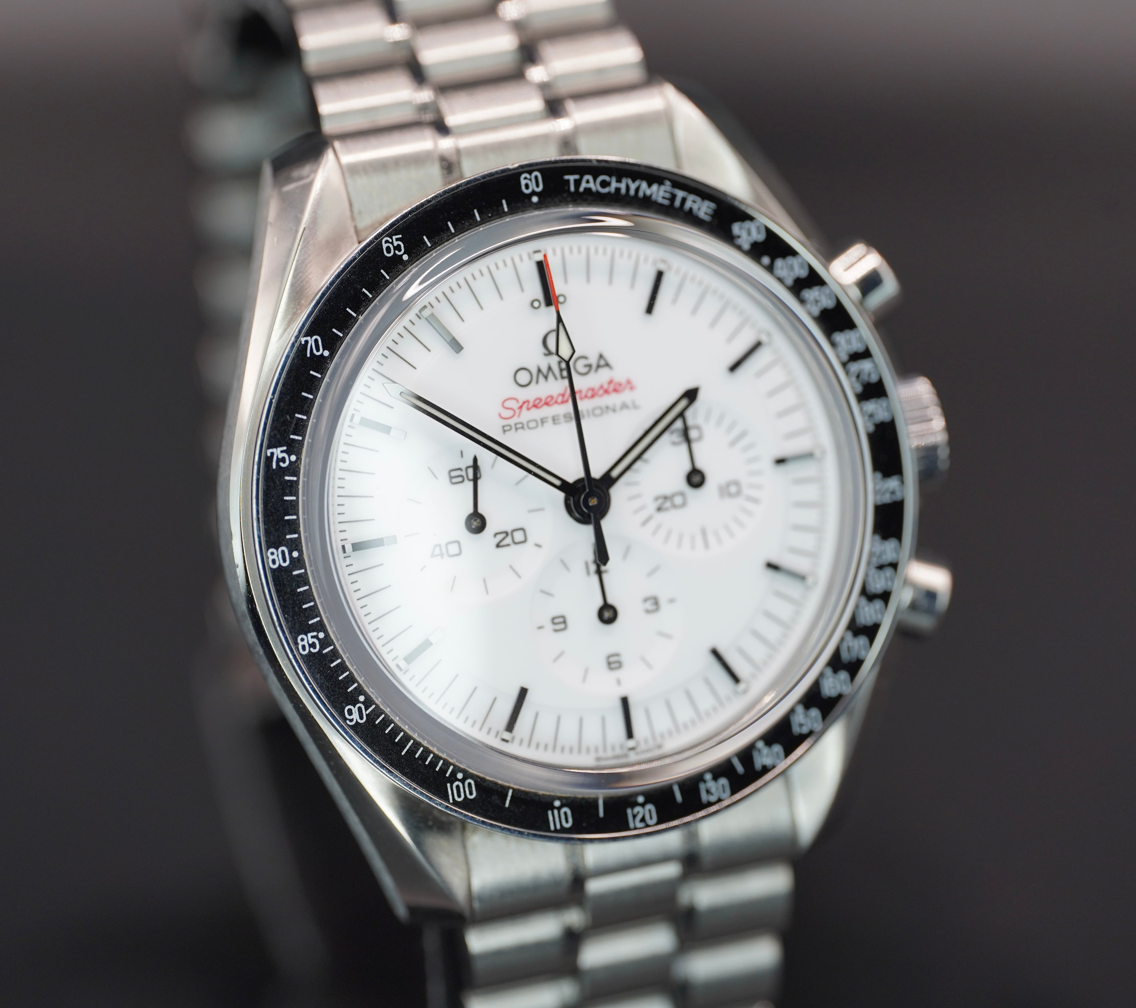 Omega Speedmaster Moonwatch Professional White Dial on Bracelet 310.30.42.50.04.001