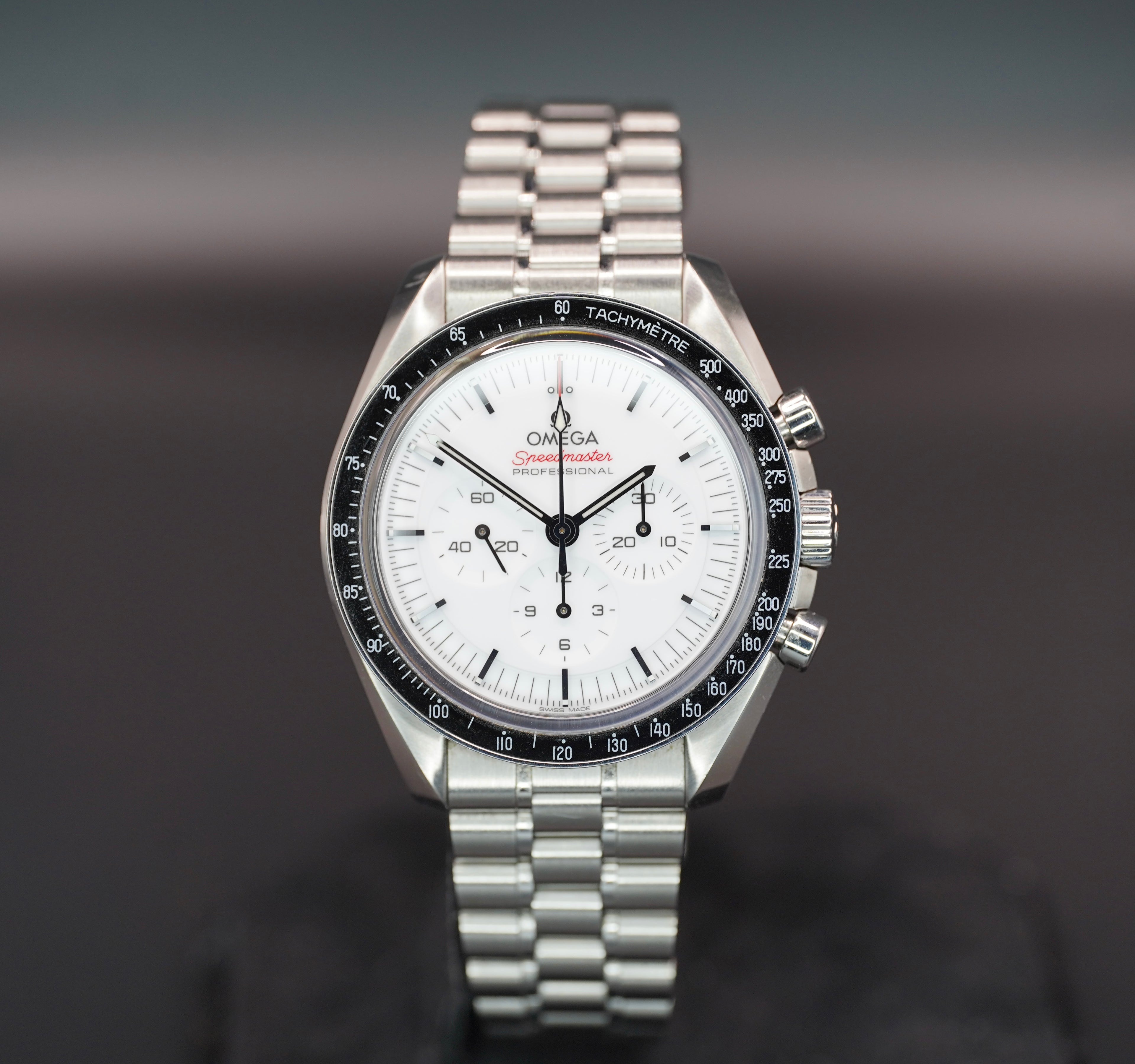 Omega Speedmaster Moonwatch Professional White Dial on Bracelet 310.30.42.50.04.001