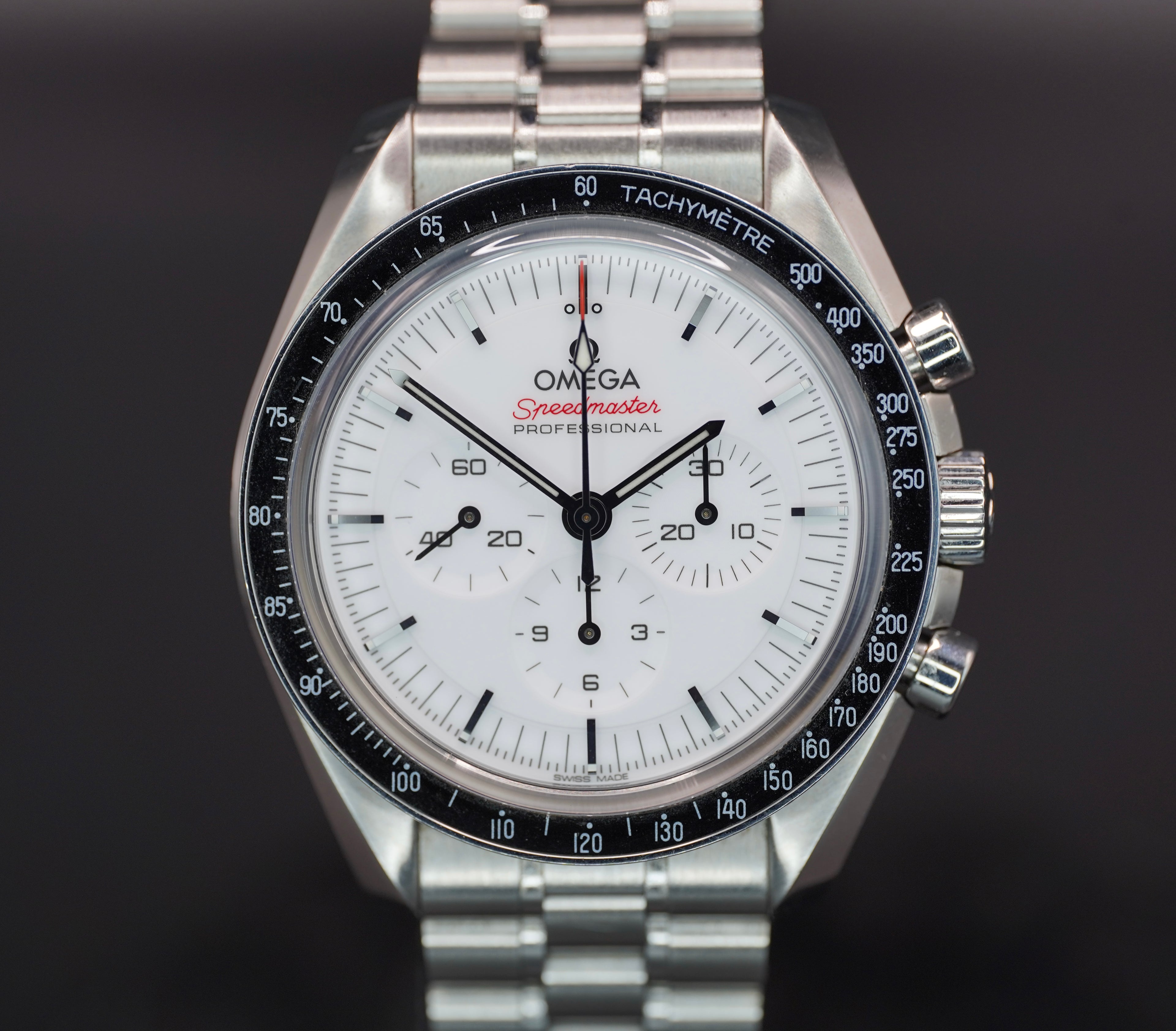 Omega Speedmaster Moonwatch Professional White Dial on Bracelet 310.30.42.50.04.001